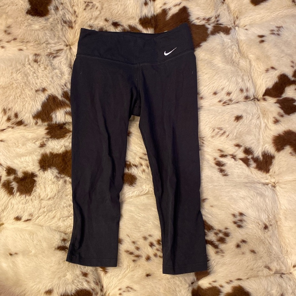 Nike black Capri leggings